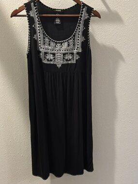 Black Sleeveless Dress with White Embroidery